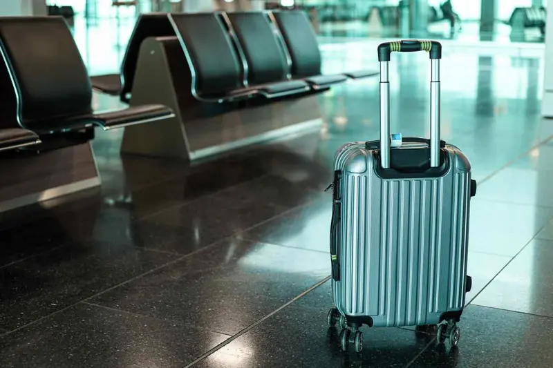 Gepäck im Terminal für den Izmir Flughafen Aydın Transfer